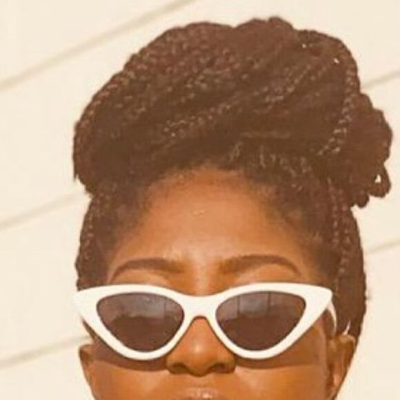 White Vintage Cat Eye sunglasses